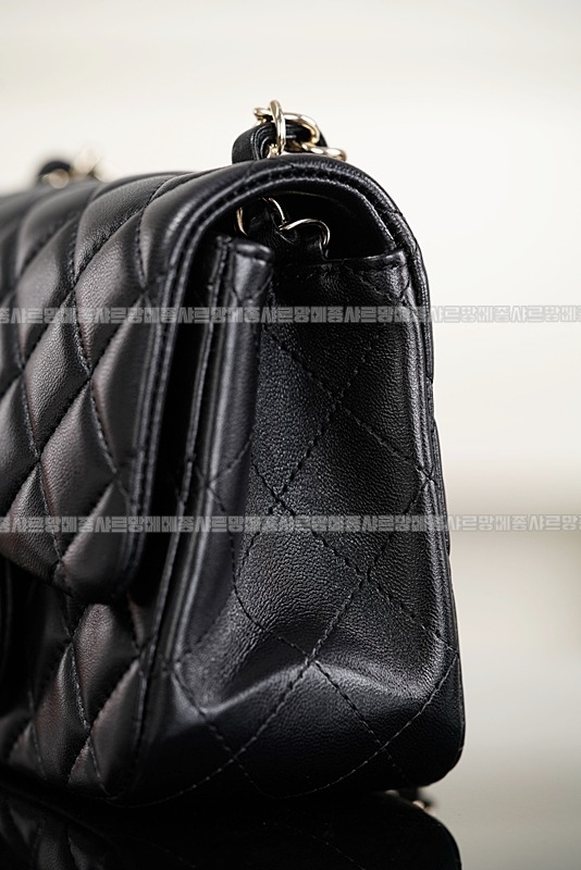 샤넬클래식미니플랩백블랙은장 20260201-161605-035루.jpg