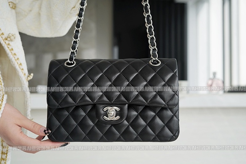 샤넬클래식미니플랩백블랙금장 20260201-162224-011루.jpg