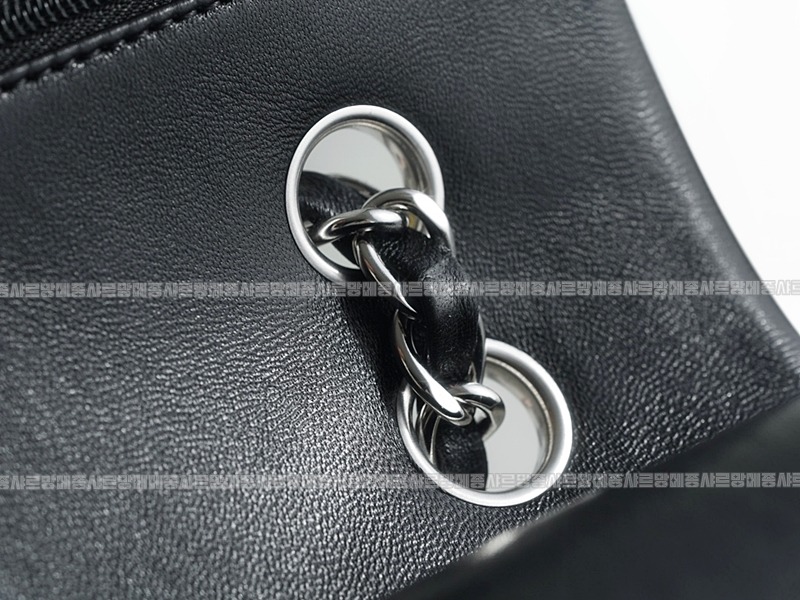 샤넬클래식미니플랩백블랙금장 20260201-162226-024루.jpg