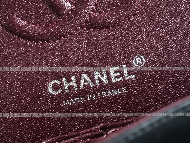 샤넬클래식미니플랩백블랙은장 20260201-163337-018루.jpg