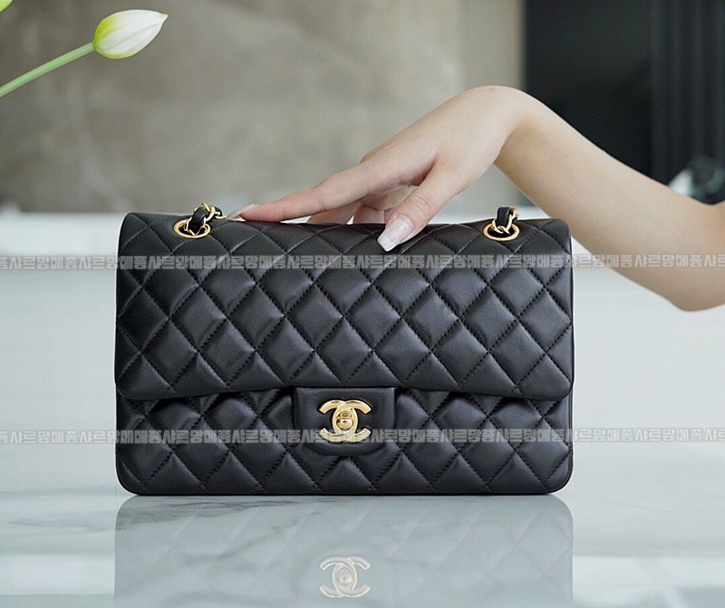 샤넬클래식플랩백블랙금장 20260201-164643-010루.jpg