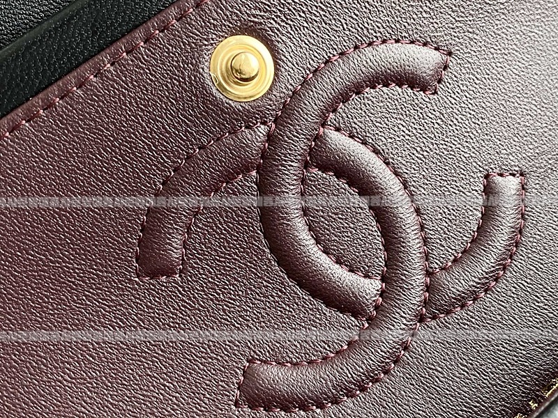 샤넬클래식스몰플랩백블랙금장 20260202-103501-022루.jpg