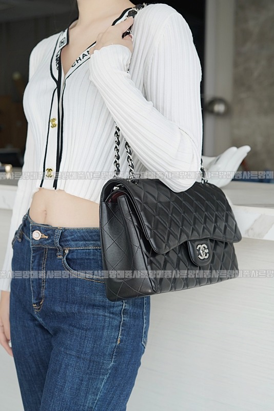 샤넬클래식라지플랩백블랙은장 20260202-105334-007루.jpg