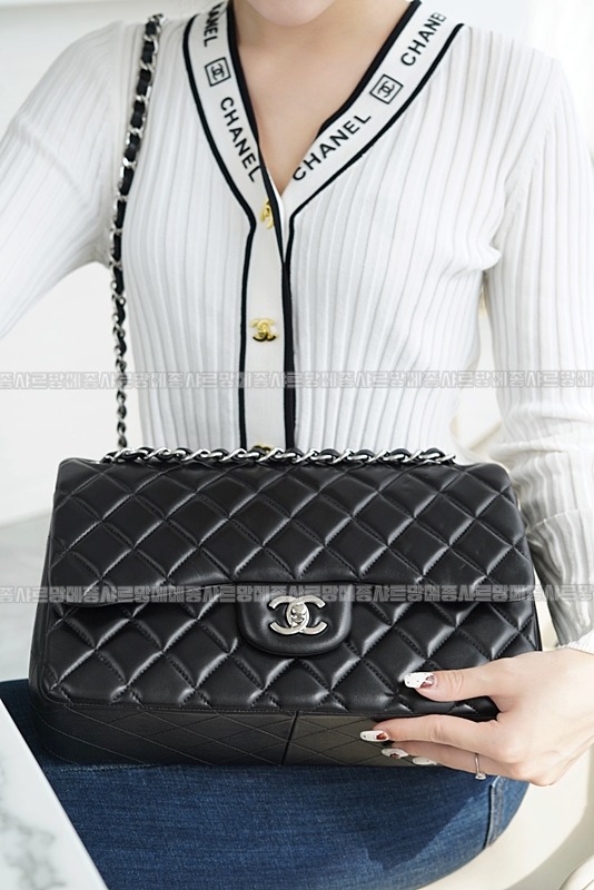 샤넬클래식라지플랩백블랙은장 20260202-105334-009루.jpg
