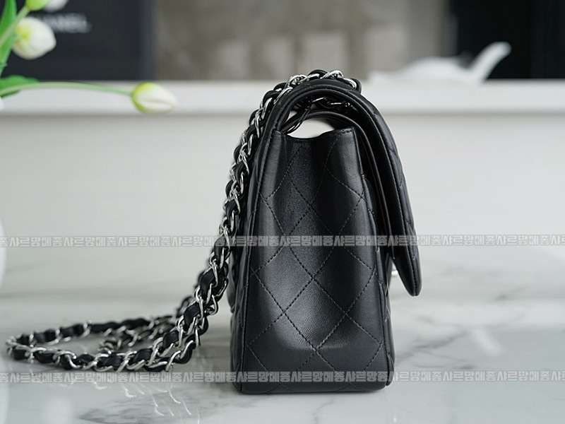 샤넬클래식라지플랩백블랙은장 20260202-105335-015루.jpg