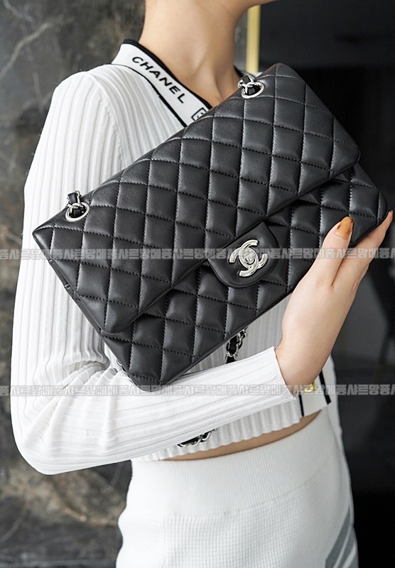 샤넬클래식미디움플랩백블랙은장 20260202-114729-009루.jpg