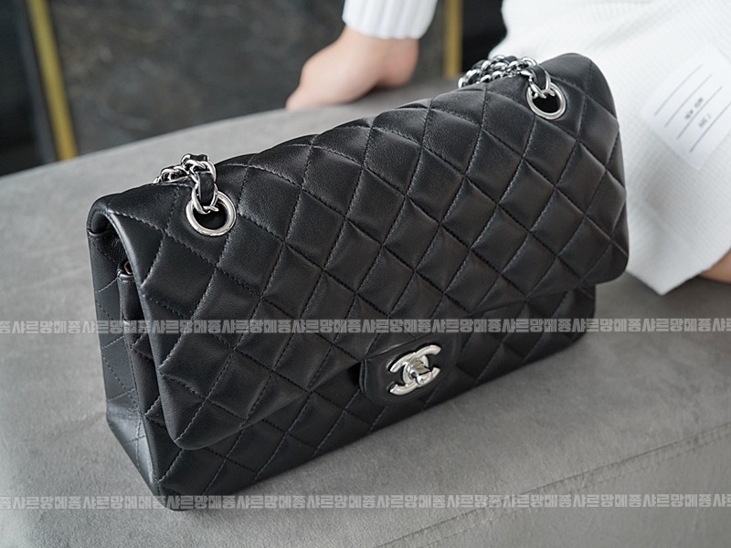 샤넬클래식미디움플랩백블랙은장 20260202-114730-014루.jpg