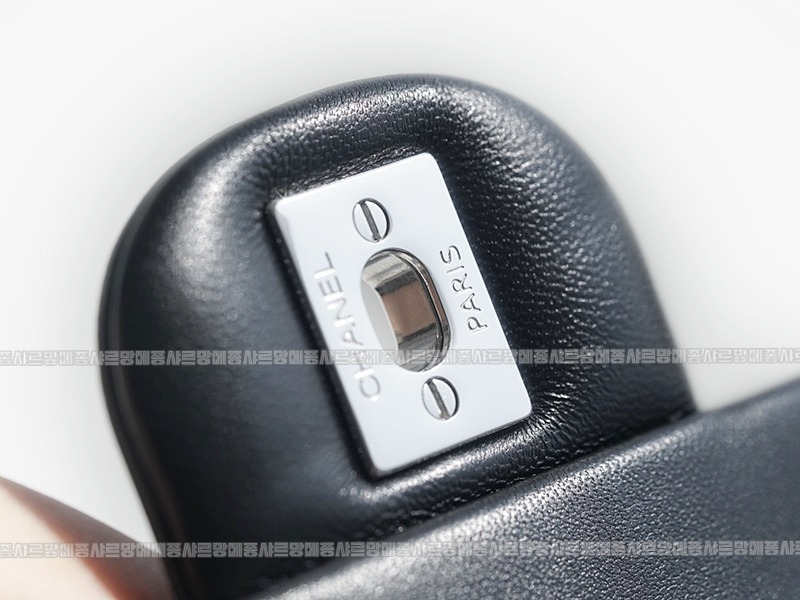 샤넬클래식미디움플랩백블랙은장 20260202-114731-027루.jpg