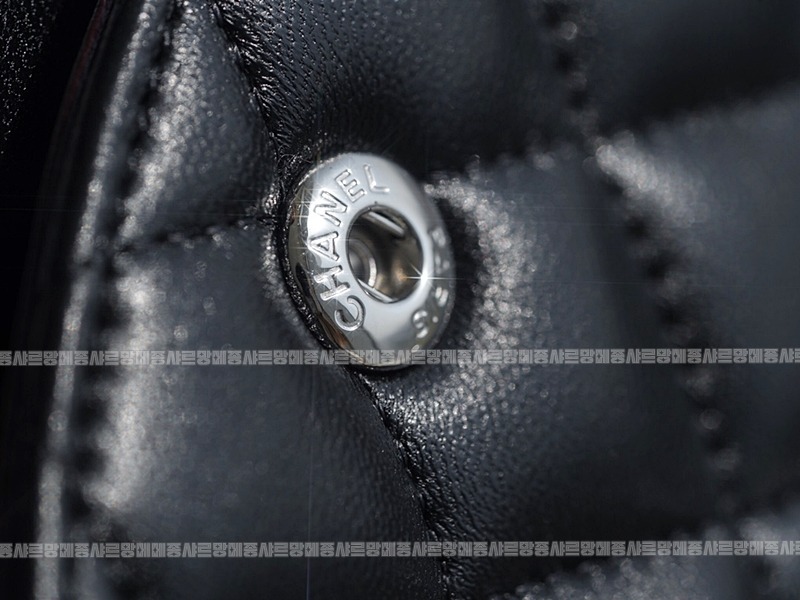 샤넬클래식미디움플랩백블랙은장 20260202-114731-026루.jpg