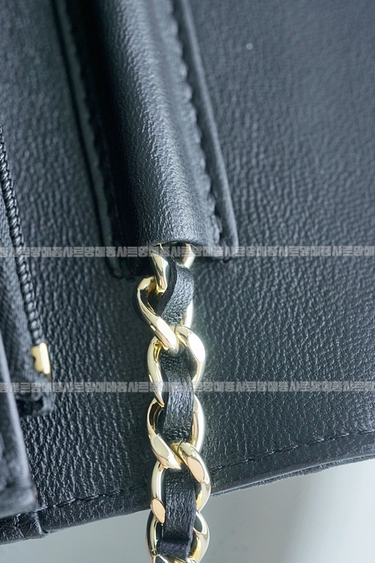 샤넬클래식WOC랰스킨금장 20260202-154029-022루.jpg