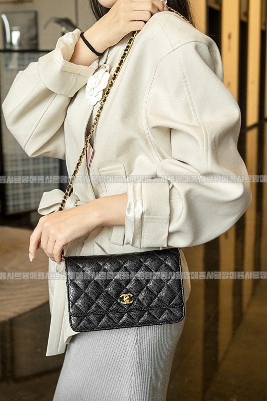 샤넬24K클래식WOC금장 20260202-160532-006루.jpg