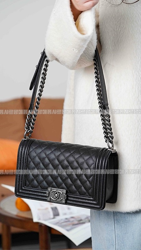 샤넬르보이백미디움 wsxc1770055559000_2루.jpg