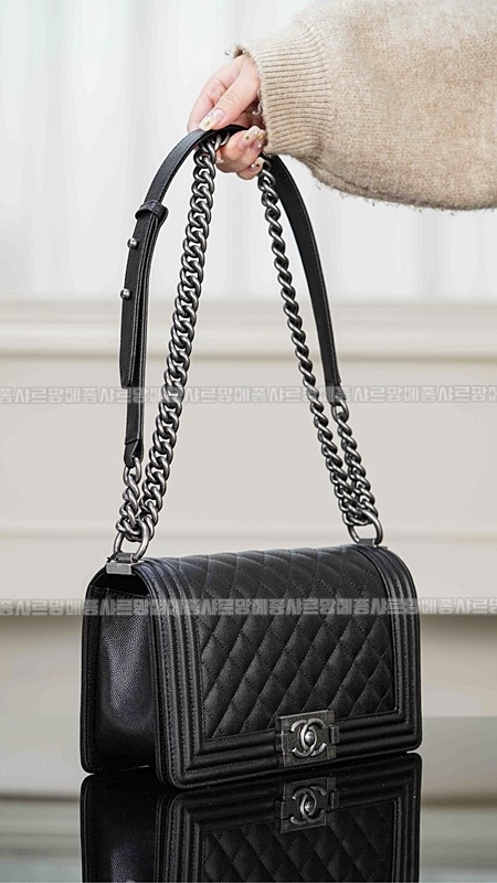 샤넬르보이백미디움 wsxc1770055565996_4루.jpg