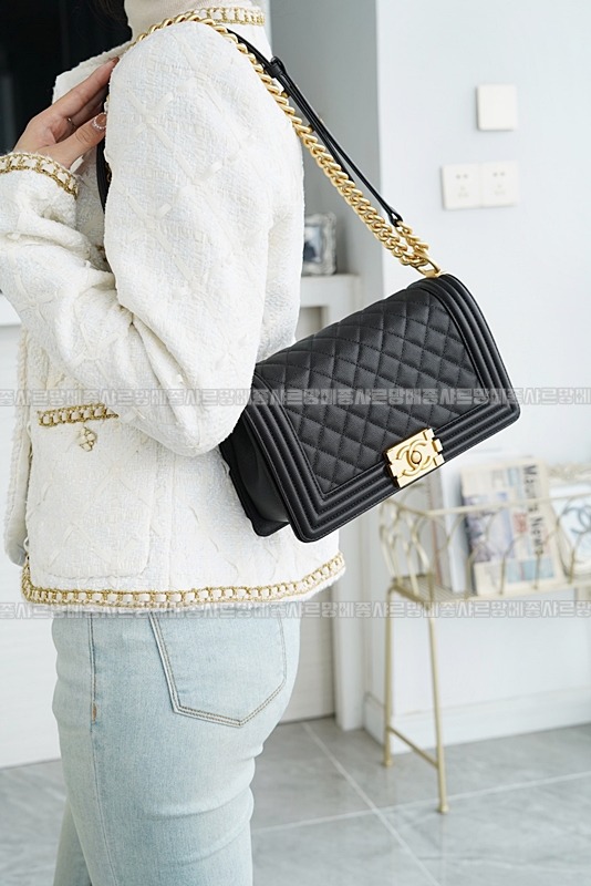 샤넬르보이백미디움금장 20260203-105246-004루.jpg