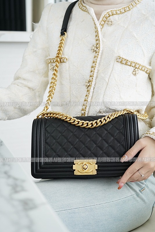 샤넬르보이백미디움금장 20260203-105246-006루.jpg