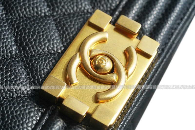 샤넬르보이백미디움금장 20260203-142832-018루.jpg