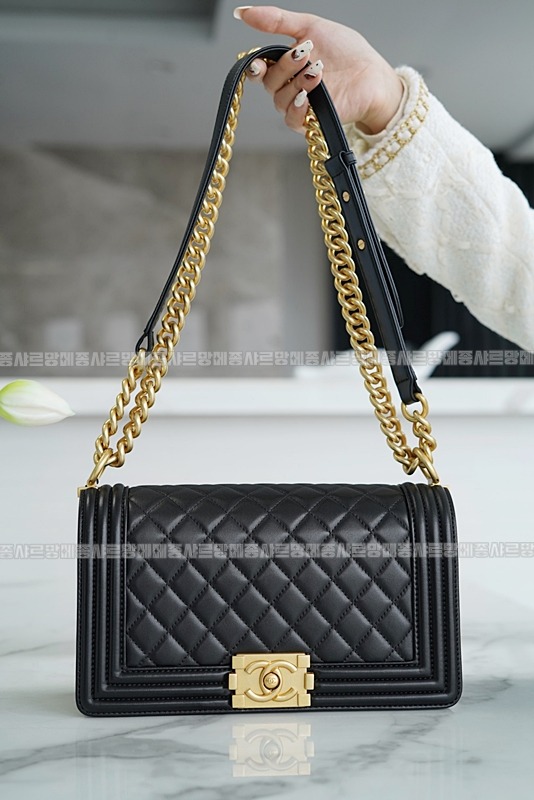 샤넬르보이백미디움금장 20260203-145458-011루.jpg