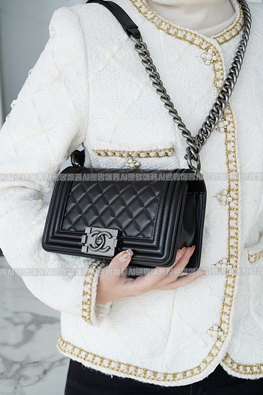 샤넬르보이백스몰은장 20260203-150811-003루.jpg