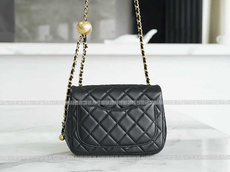 샤넬23C골드볼플랩백 wsxc1770199305049_2루.jpg