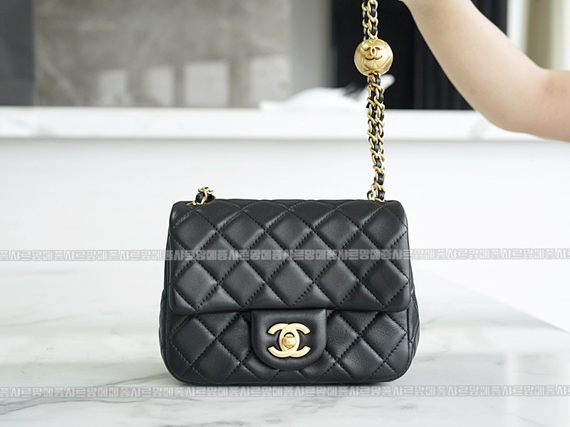 샤넬23C골드볼플랩백 wsxc1770199305049_1루.jpg