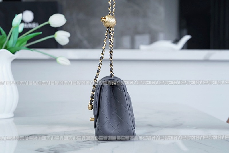 샤넬23C골드볼플랩백 wsxc1770199349053_3루.jpg