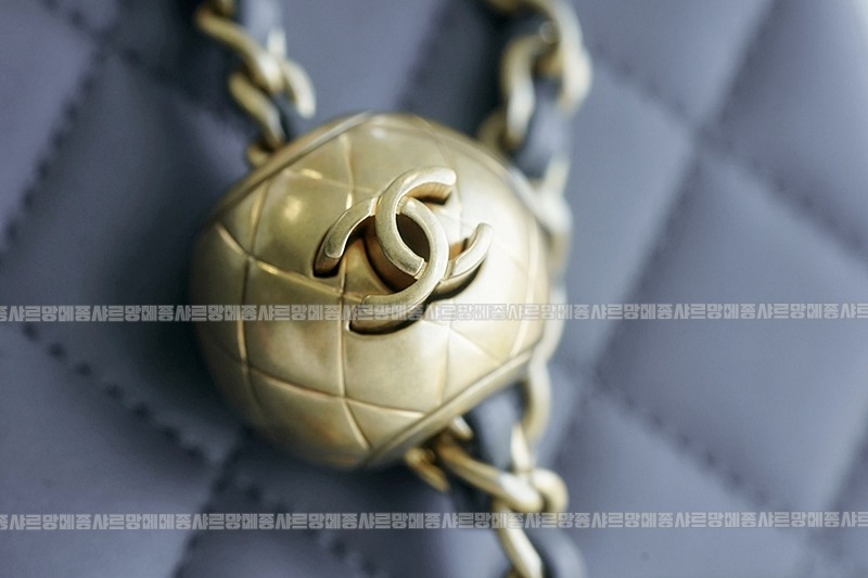 샤넬23C골드볼플랩백 wsxc1770199375824_4루.jpg