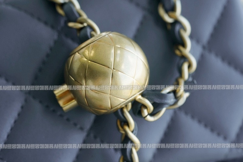 샤넬23C골드볼플랩백 wsxc1770199375663_3루.jpg