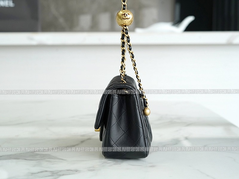 샤넬23C골드볼미니플랩백 wsxc1770199406546_6루.jpg