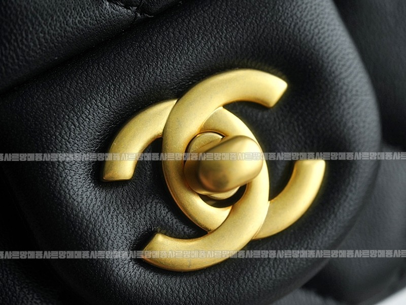 샤넬23C골드볼미니플랩백 wsxc1770199427584_6루.jpg