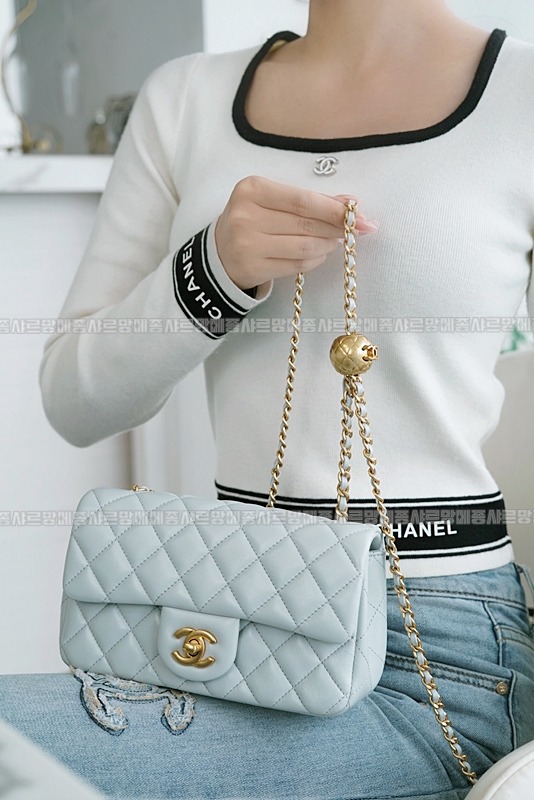 샤넬23C골드볼미니플랩백 wsxc1770199443971_0루.jpg