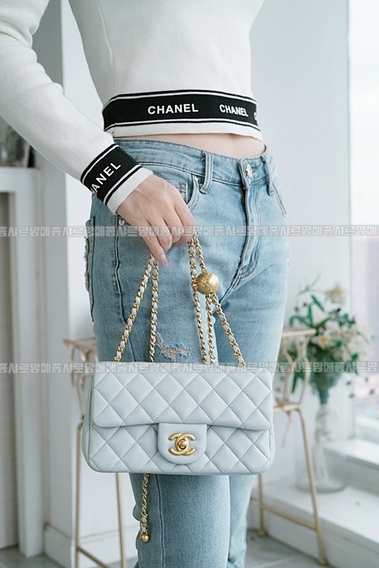 샤넬23C골드볼미니플랩백 wsxc1770199444533_4루.jpg