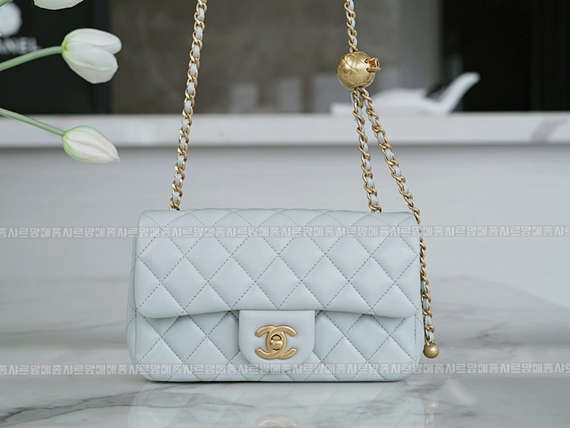 샤넬23C골드볼미니플랩백 wsxc1770199450684_1루.jpg