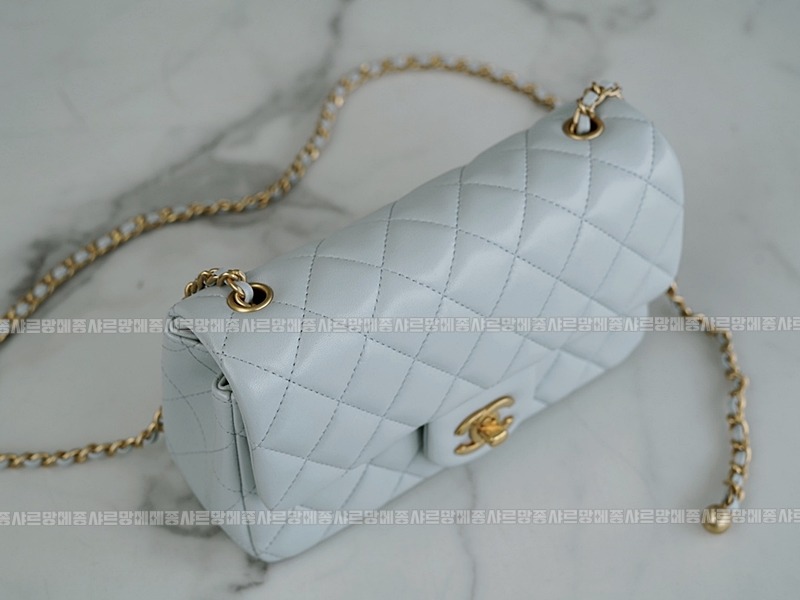 샤넬23C골드볼미니플랩백 wsxc1770199450745_3루.jpg