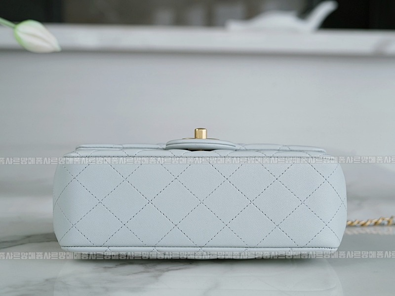 샤넬23C골드볼미니플랩백 wsxc1770199450895_8루.jpg