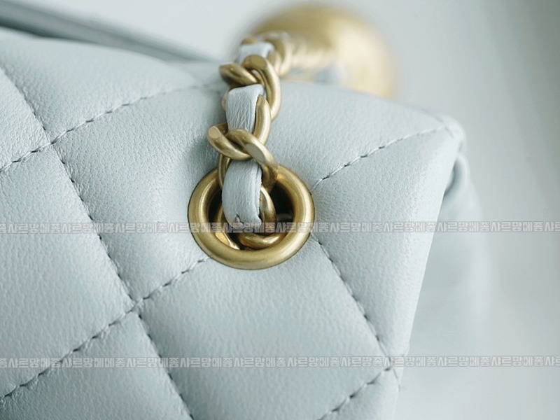 샤넬23C골드볼미니플랩백 wsxc1770199464208_0루.jpg