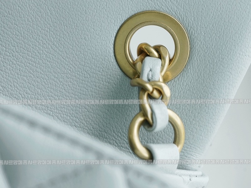 샤넬23C골드볼미니플랩백 wsxc1770199464208_1루.jpg