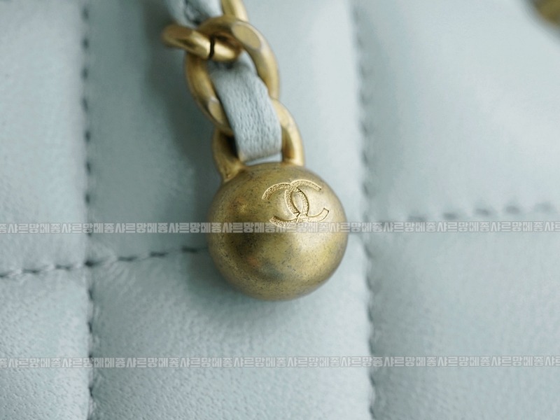 샤넬23C골드볼미니플랩백 wsxc1770199464208_2루.jpg