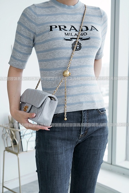 샤넬23C골드볼미니플랩백 wsxc1770199485573_3루.jpg