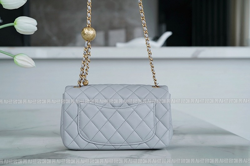 샤넬23C골드볼미니플랩백 wsxc1770199505786_2루.jpg