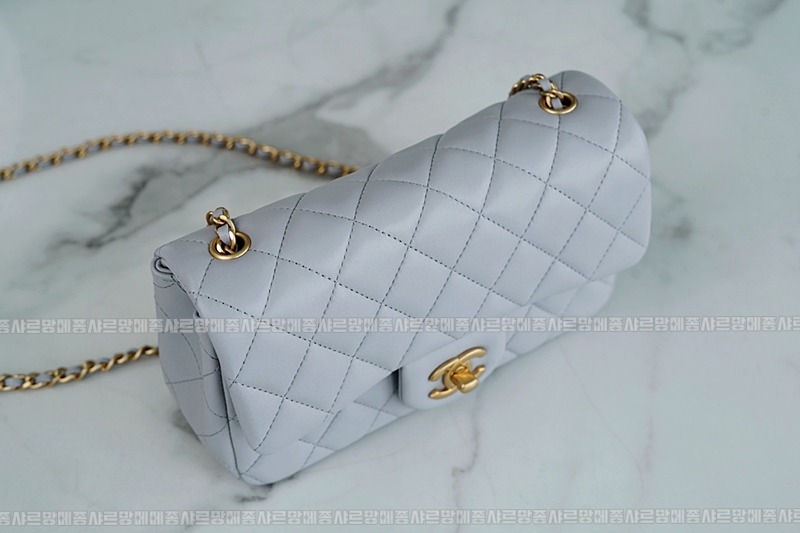 샤넬23C골드볼미니플랩백 wsxc1770199506054_5루.jpg