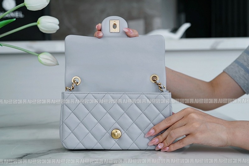 샤넬23C골드볼미니플랩백 wsxc1770199506152_6루.jpg