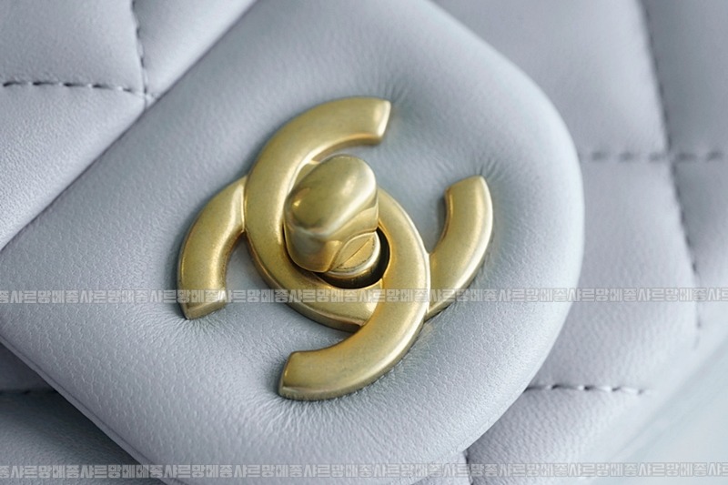 샤넬23C골드볼미니플랩백 wsxc1770199508062_3루.jpg