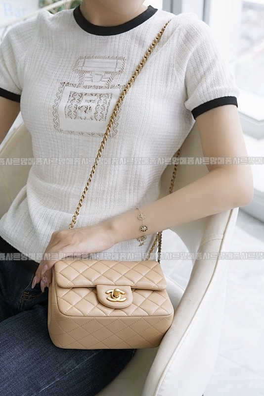 샤넬23C골드볼플랩백 wsxc1770199524902_1루.jpg