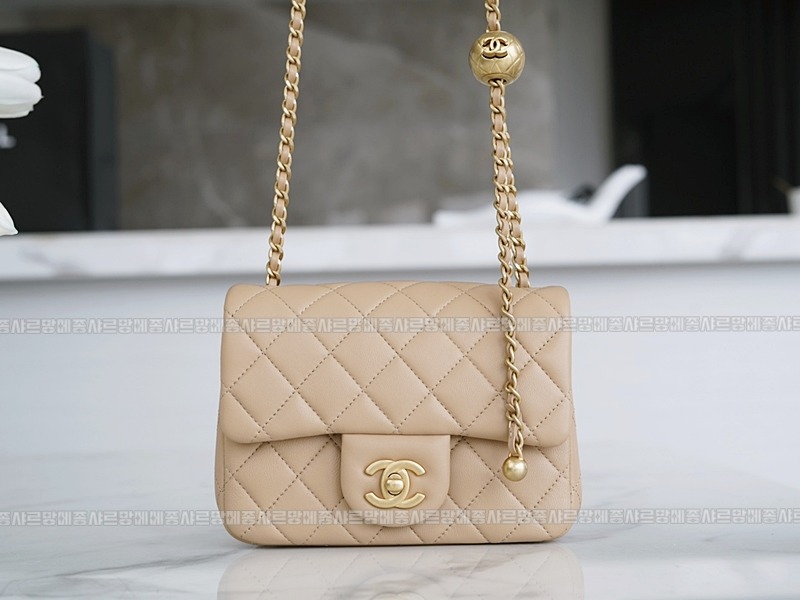 샤넬23C골드볼플랩백 wsxc1770199559681_1루.jpg