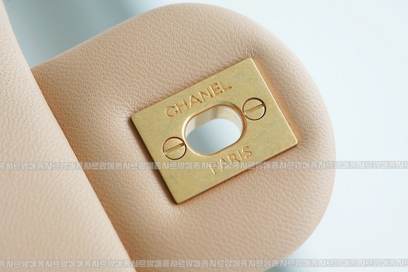 샤넬23C골드볼플랩백 wsxc1770199563452_4루.jpg