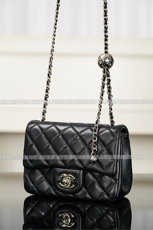 샤넬클래식플랩백체인볼 20260204-150302-012루.jpg
