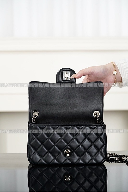 샤넬클래식플랩백체인볼 20260204-151103-014루.jpg