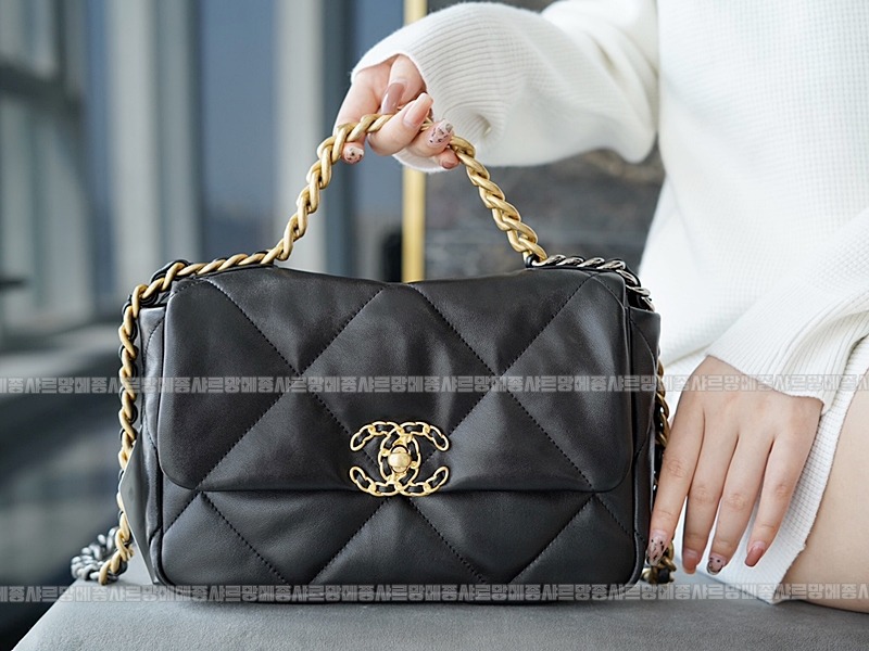 샤넬19핸드백스몰 20260204-154528-008루.jpg