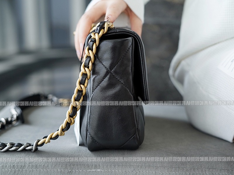 샤넬19핸드백스몰 20260204-154528-012루.jpg