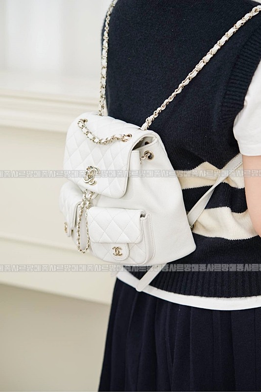 샤넬24A듀마백팩화이트 20260205-132029-001루.jpg
